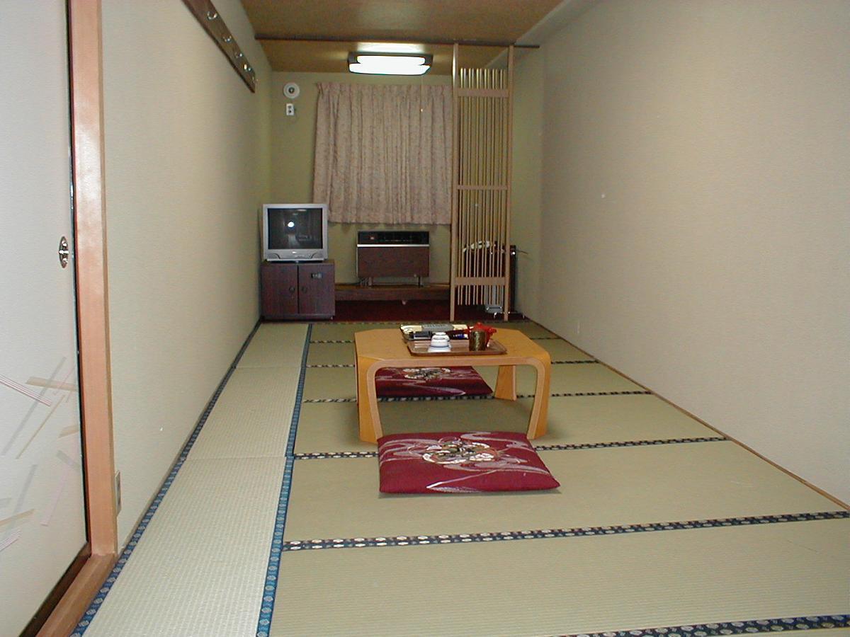יאמנוצ'י Shiga Palace Hotel מראה חיצוני תמונה